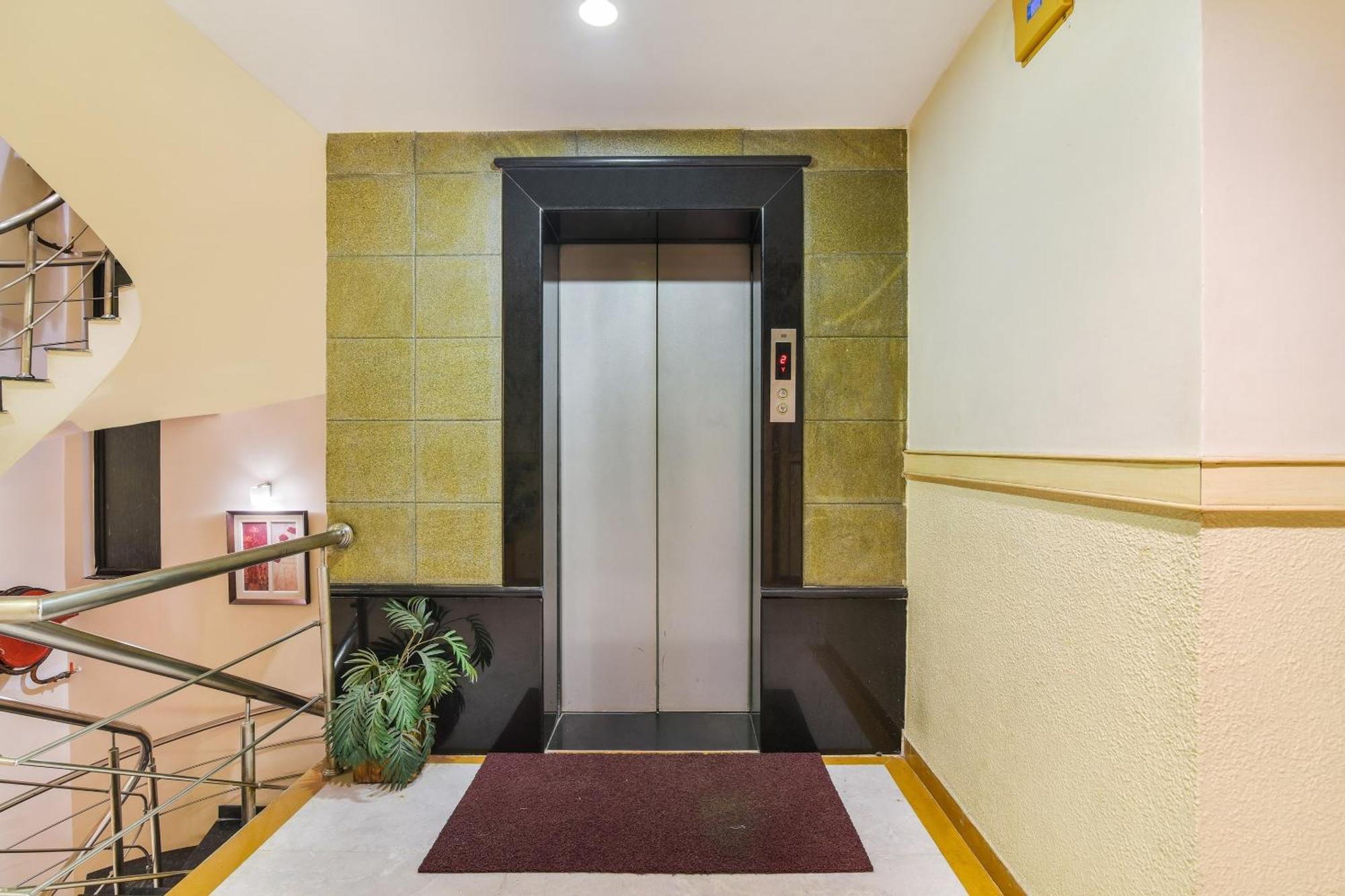 Super Capital O Grand Plaza Hotel Coimbatore Luaran gambar