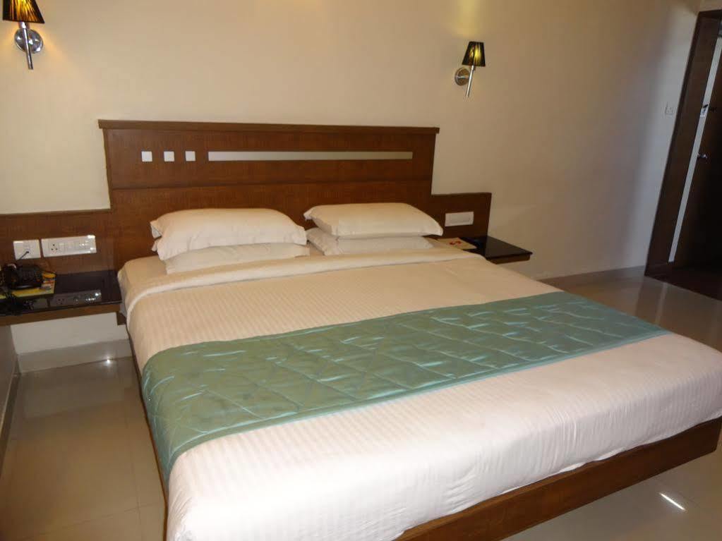 Super Capital O Grand Plaza Hotel Coimbatore Luaran gambar